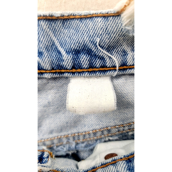 Vintage Levi's 505 Jeans Light Wash Distressed Ripped Frayed Hem Thrashed *READ* - Picture 5 of 16